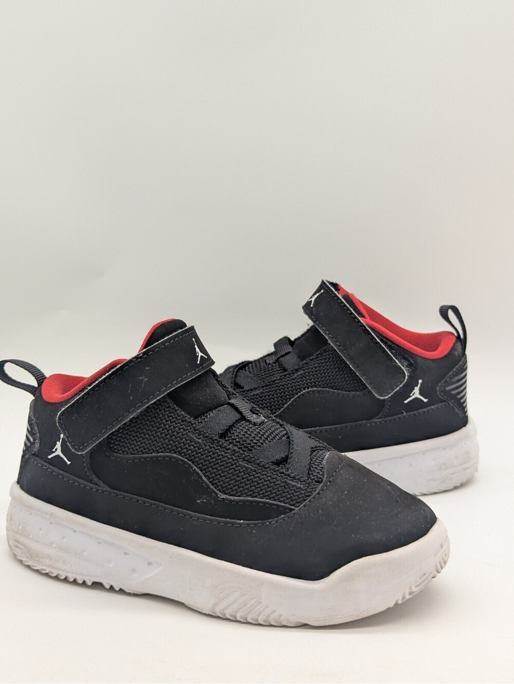Nike Toddler Size 9C Baby Jordan Shoes Max Aura 2 TD Black Red White CN8096-016